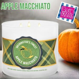 Bath and Body Works Apple Macchiato 3 wick candle